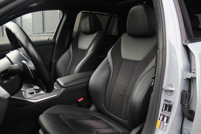 BMW 3-SERIE Touring 330e xDrive M Sport | Panorama Dak | HUD | Elektrisch Verstelbare Voorstoel