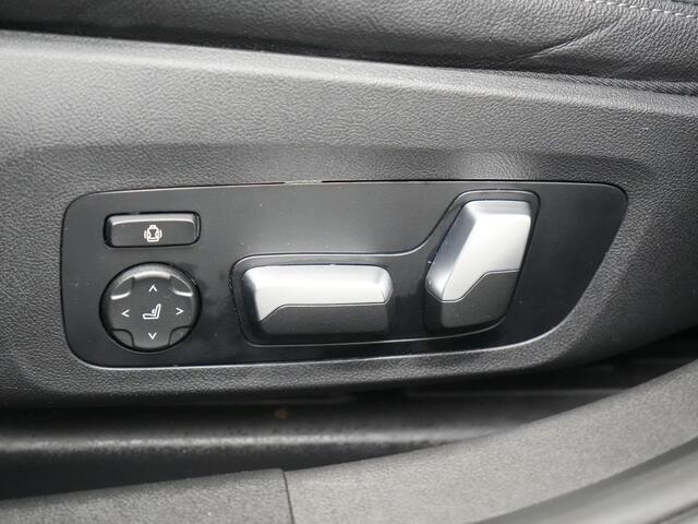 BMW 3-SERIE Touring 330e xDrive Sportline Plug In Hybrid 293pk Dealer O.H. PHEV | Panodak | Head Up | Adaptive Cruise | Laser LED | Harman & Kardon | Lederen Sportstoelen Memory & Verwarmd | Sfeerverlichting | Virtual | Navigatie |