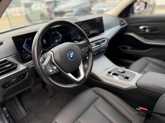 BMW 3-SERIE Touring 320e LCI Widescreen