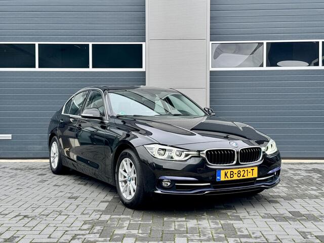 BMW 3-SERIE 318i Centennial Executive Facelift/ LED/ AUT/ Sport Line/ NAP