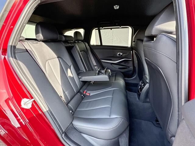 BMW 3-SERIE Touring 330e | Selections | M Sport | HiFi