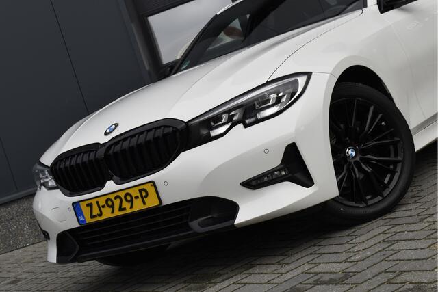 BMW 3-SERIE 318d Executive Edition Sport Trekhaak - Head-up - Carplay - Cruise