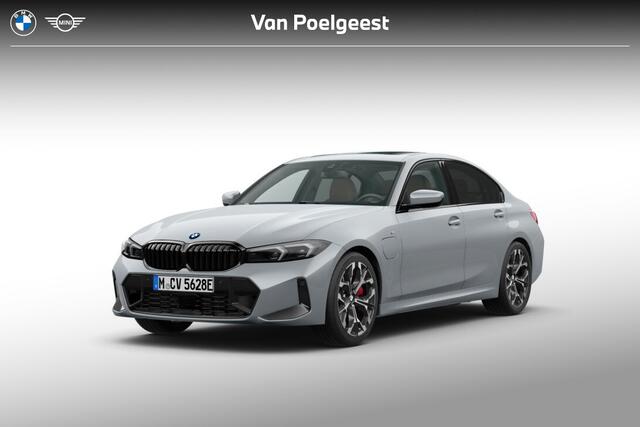 BMW 3-SERIE Sedan 330e | M Sportpakket Pro | Active Cruise Control