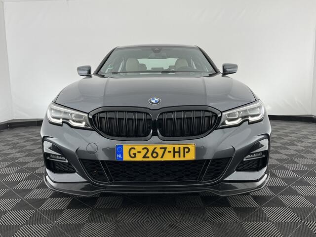 BMW 3-SERIE 330e M-Sportpack High Executive Performance Pack (INCL-BTW) *HEAD-UP | FULL-LEATHER | FULL-LED | HIFI-SOUND | CAMERA | HEATED-SPORTSEATS | CARPLAY | DIGI-COCKPIT | NAVI-FULLMAP | AMBIENT-LIGHT | ECC | PDC | CRUISE | 19''ALU*