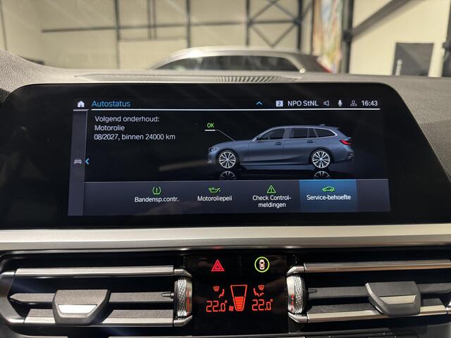 BMW 3-SERIE Touring 330e xDrive Sportline Aut. | navi | leder | panoramadak | shadow-line |