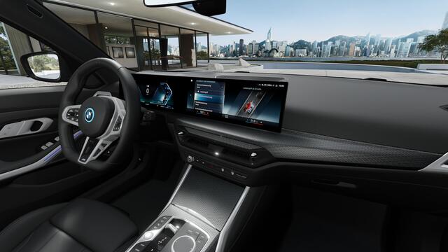 BMW 3-SERIE 330e High Executive M Sport Automaat / Sportstoelen / Adaptieve LED / Comfort Access / Parking Assistant Plus / Live Cockpit Professional / Stoelverwarming