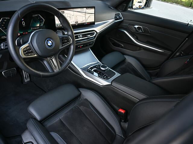 BMW 3-SERIE 330e | M-SPORT | SPORT SEATS | AMBIANCE INTERIEUR | ACTIVE CRUISE | DAB+ | HIFI SOUND | SHADOW-LINE | TREKHAAK | STUURVERWARMING