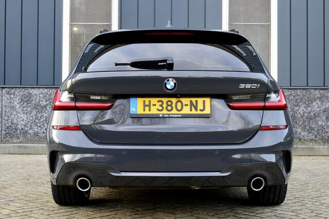 BMW 3-SERIE Touring 320i M-Sport Rijklaarprijs-Garantie Leder Interieur Apple carplay Led Trekhaak 19 Inch