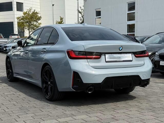 BMW 3-SERIE 320d xDrive M-SPORT ** LASER, NAVI+, LEDER, HuD, ACC, SCHUIF/KANTEL, 19-inch LMV, H&K ** 1e EIG - UNFALLFREI - BMW GAR ** ** INFORMEER OOK NAAR ONZE AANTREKKELIJKE FINANCIAL-LEASE TARIEVEN **