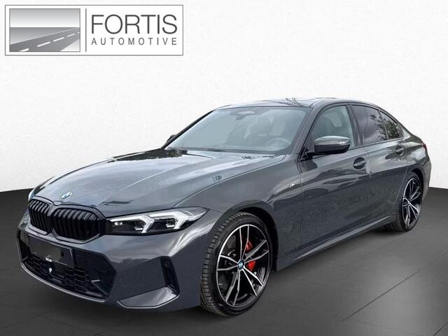 BMW 3-SERIE 330iA M-SPORT Pro ** LED, LC Prof, SCHUIF/KANTEL, ACC, 19-inch LMV, HuD, TREKH ** ¤ 23.650,= onder NP - 1e EIG - UNFALLFREI ** ** INFORMEER OOK NAAR ONZE AANTREKKELIJKE FINANCIAL-LEASE TARIEVEN **