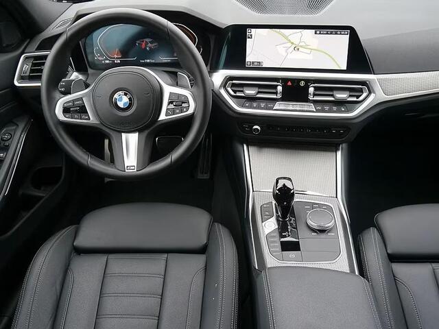 BMW 3-SERIE 320iA M-SPORT ** LED, LC Prof, NAVI+, LEDER, MEMORY-, SPIEGEL-, 18-inch LMV ** UNFALLFREI ** ** INFORMEER OOK NAAR ONZE AANTREKKELIJKE FINANCIAL-LEASE TARIEVEN **