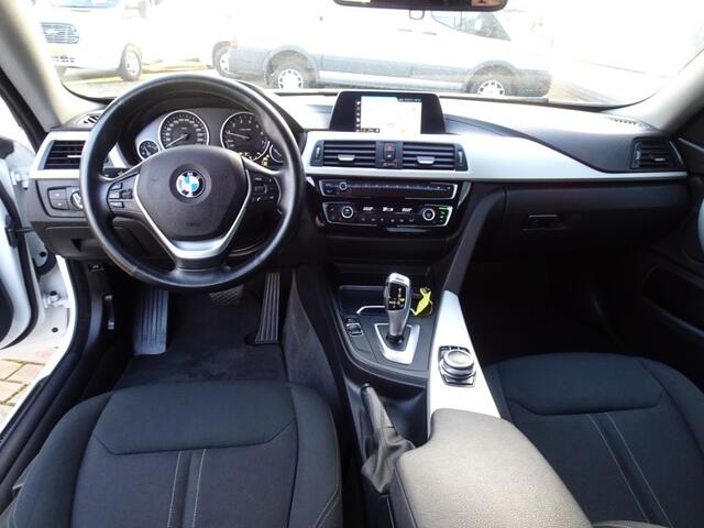 BMW 4-SERIE 418I Executive PDC/NL aut/Navi/LED/Stoelverwarming