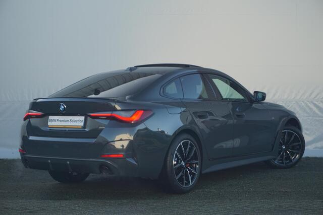 BMW 4-SERIE Gran Coupé 420i M Sport Pro / Harman Kardon / Schuif- Kanteldak / Stuurverwarming / Driving Assistant Professional