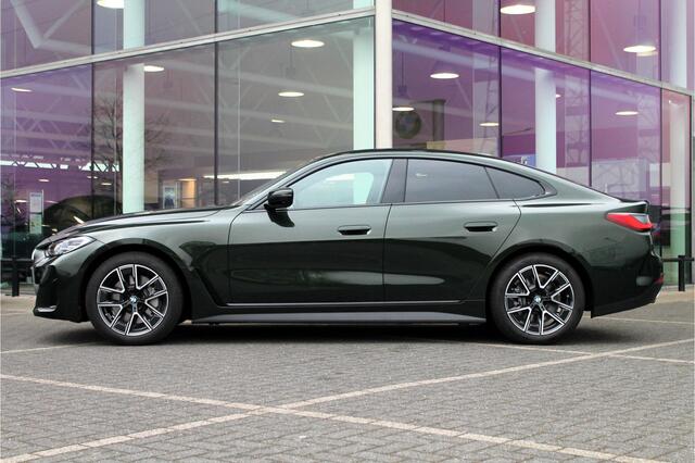 BMW 4-SERIE Gran Coupé 430i High Executive Automaat / Schuif-kanteldak / Parking Assistant Plus / Active Cruise Control / Comfort Access / Stuurverwarming