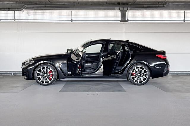 BMW 4-SERIE Gran Coupé 430i High Executive | M Sportpakket Pro | Elektrisch bediend glazen schuif-/kanteldak