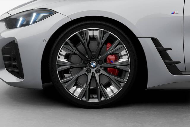 BMW 4-SERIE Gran Coupé M440i xDrive | M Sportpakket Pro | Stuurwielrand verwarmd