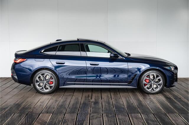 BMW 4-SERIE Gran Coupe 430i | High Executive | M Sportpakket Pro | Safety Pack | Personal CoPilot Pack