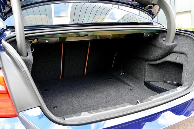 BMW 4-SERIE Coupé 420i M-Sport High Executive Rijklaarprijs-Garantie Leder Sport interieur Led Camera Apple Carplay Airco