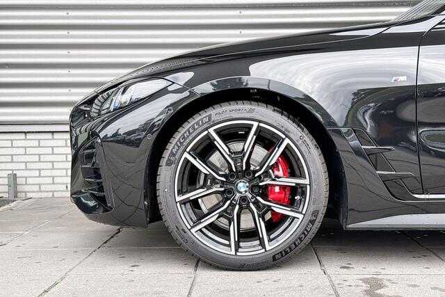 BMW 4-SERIE Gran Coupé 420i M Sportpakket Pro / Comfort Pack / Schuif-/kanteldak