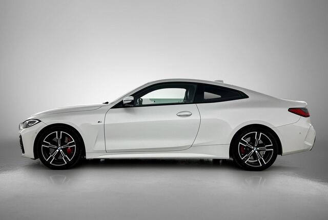 BMW 4-SERIE Coupé 430i High Executive M-SPORT | CAMERA | AD-CRUISE | LEER-ALCANTARA