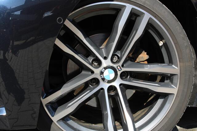 BMW 4-SERIE Gran Coupé 418i M Sport High Executive Automaat - Dealer onderhouden - Nederlandse auto 19 inch - Zwart leder - Stoelverwarming - Camera