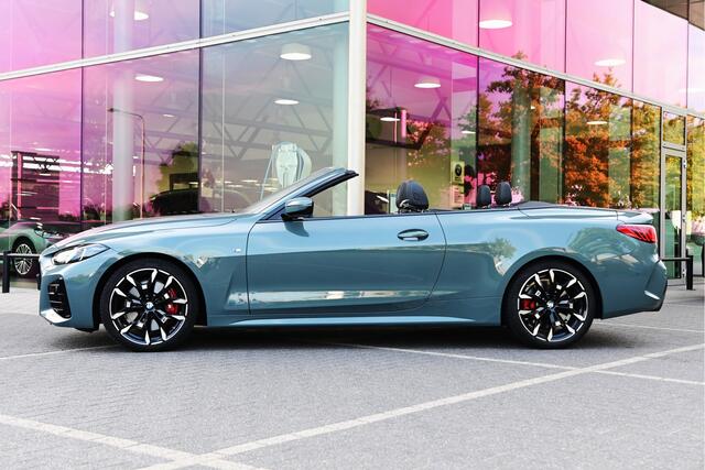 BMW 4-SERIE Cabrio 430i xDrive M Sport Automaat / Achteruitrijcamera / Comfort Access / Adaptieve LED / M Sport onderstel / Stoelverwarming / Widescreen Display