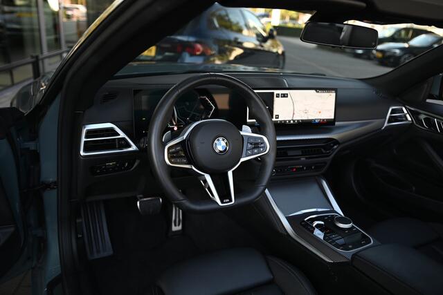 BMW 4-SERIE Cabrio 430i xDrive M Sport Automaat / Achteruitrijcamera / Comfort Access / Adaptieve LED / M Sport onderstel / Stoelverwarming / Widescreen Display