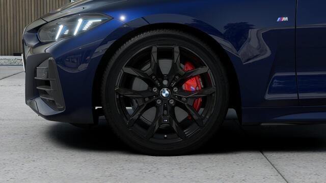 BMW 4-SERIE Coupé 420i High Executive M Sport Automaat / Schuif-kanteldak / Parking Assistant Plus / Comfort Access / M Sportonderstel / Live Cockpit Professional