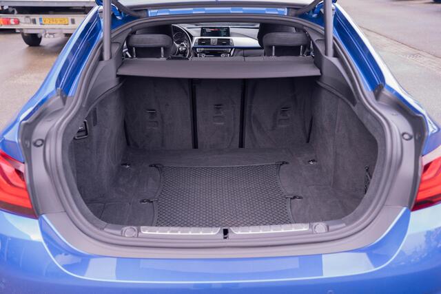 BMW 4-SERIE Gran Coupé 420d Corporate Lease High Executive M-Pakket HUD PDC v+a lane-assist front-assist 18"LMV voorstoelen electrisch bedienbaar links met memo private-glas cruise-controle schakelflippers aan het stuur allu-inlegdelen allcantara/stof camera stoelver