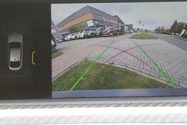 BMW 4-SERIE Gran Coupé 418i High Executive M Sport Navi-Camera-Schuifdak-Trekhaak