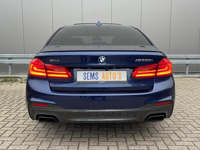 BMW 5-SERIE M550i xDrive High Executive Origineel NL / Full Opties / Dealer onderhouden