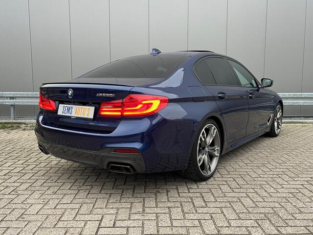 BMW 5-SERIE M550i xDrive High Executive Origineel NL / Full Opties / Dealer onderhouden
