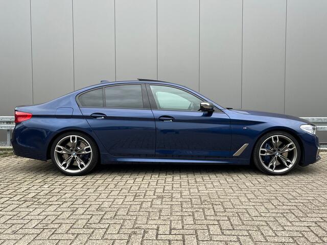 BMW 5-SERIE M550i xDrive High Executive Origineel NL / Full Opties / Dealer onderhouden