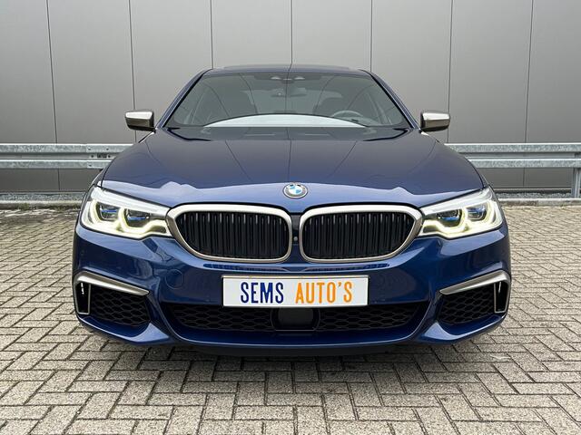 BMW 5-SERIE M550i xDrive High Executive Origineel NL / Full Opties / Dealer onderhouden