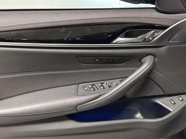 BMW 5-SERIE Sedan 530e Business Edition Plus