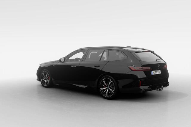 BMW 5-SERIE Touring 520i | M Sport Pro | Innovation Pack | Travel Pack | Comfort Pack