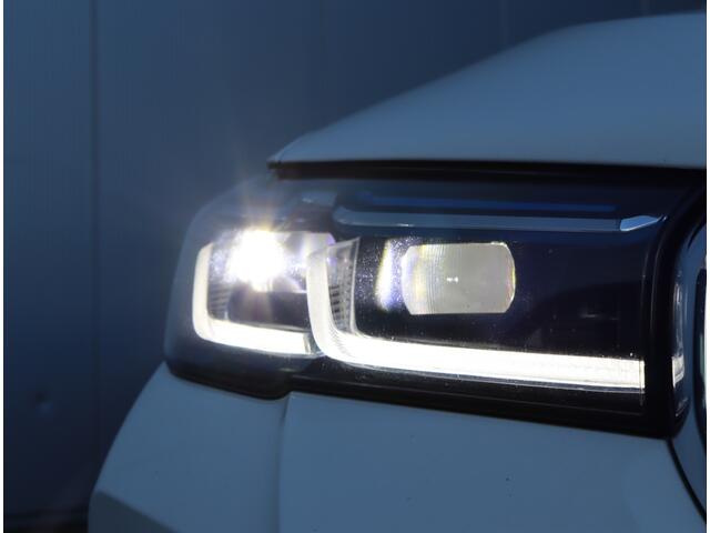 BMW 5-SERIE 545e xDrive | H&K | Head-up | Parkeercamera | M-sport | Leder