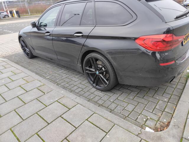 BMW 5-SERIE 530i High Exe