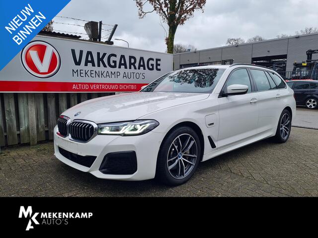 BMW 5-SERIE Touring 530e High Executive M Sport 18"/Panoramadak/Laser LED/Adaptief onderstel/Head-up/Keyless/Stoelverwarming/Adaptieve cruise/Dodehoek/Camera/Apple Carplay & Android Auto/HiFi