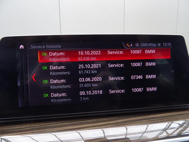 BMW 5-SERIE Touring 530i High Executive * LED * GR NAVI * LEER !!