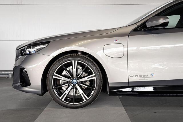 BMW 5-SERIE Touring 530e