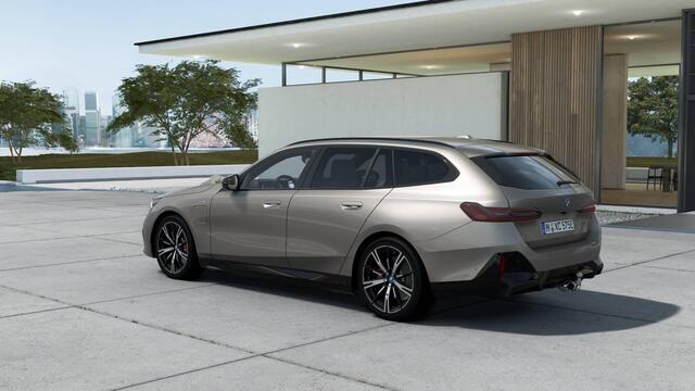 BMW 5-SERIE Touring 530e M Sportpakket Pro Aut.