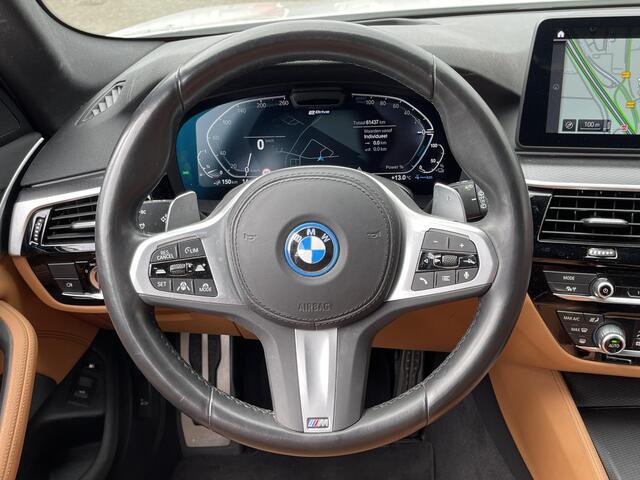 BMW 5-SERIE Touring 530e xDrive High Executive 18"/Laser LED/Leder/Head-up/Keyless/Trekhaak/Stoelverwarming/Adaptieve cruise/Dodehoek/Camera/Apple Carplay & Android Auto/HiFi