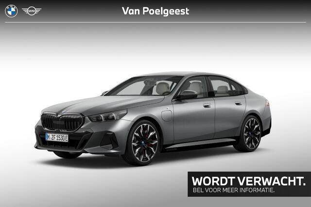 BMW 5-SERIE Sedan 550e xDrive Innovation Pack M Sportpakket Pro Aut. - Verwacht: Mei 2025