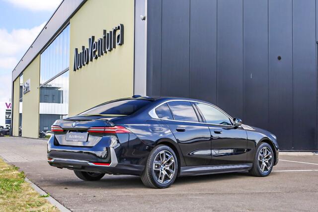 BMW 5-SERIE 550e xDrive | Adapt. LED | Adapt. Cruise | Stoelverwarming | Harman Kardon | 360 Camera | Elek. Trekhaak