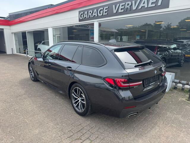 BMW 5-SERIE Touring 530e High Executive