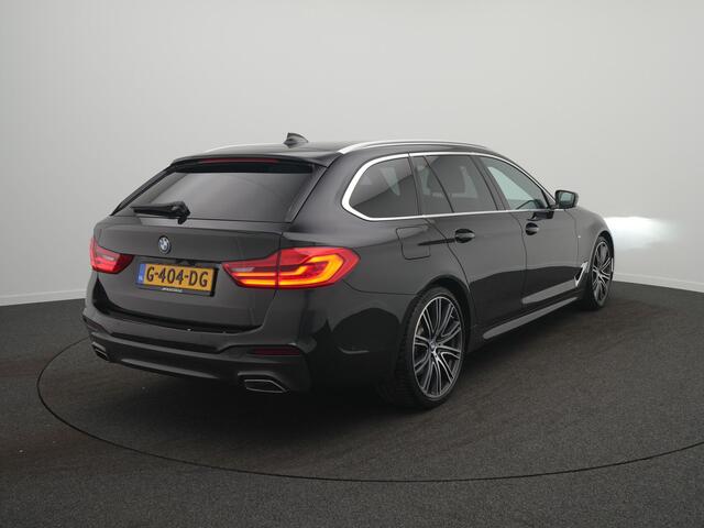 BMW 5-SERIE Touring 520i High Executive Edition - RIJKLAARPRIJS - M-Sport - Achteruitrijcamera - Elektrisch Glazen schuif-/kanteldak