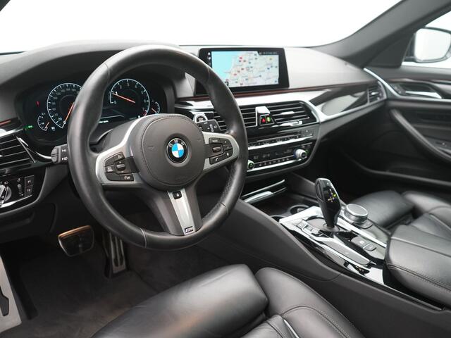 BMW 5-SERIE Touring 520i High Executive Edition - RIJKLAARPRIJS - M-Sport - Achteruitrijcamera - Elektrisch Glazen schuif-/kanteldak