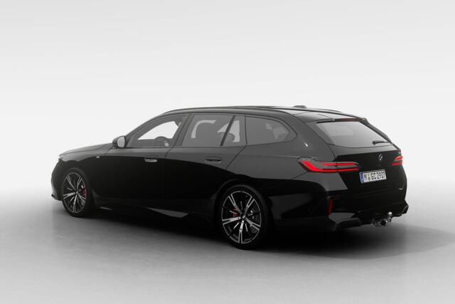 BMW 5-SERIE Touring 520i | M Sport Pro | Innovation Pack | Travel Pack | Comfort Pack