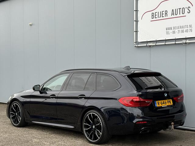 BMW 5-SERIE Touring 540i xDrive High Executive M-pakket/Trekhaak/Carplay.